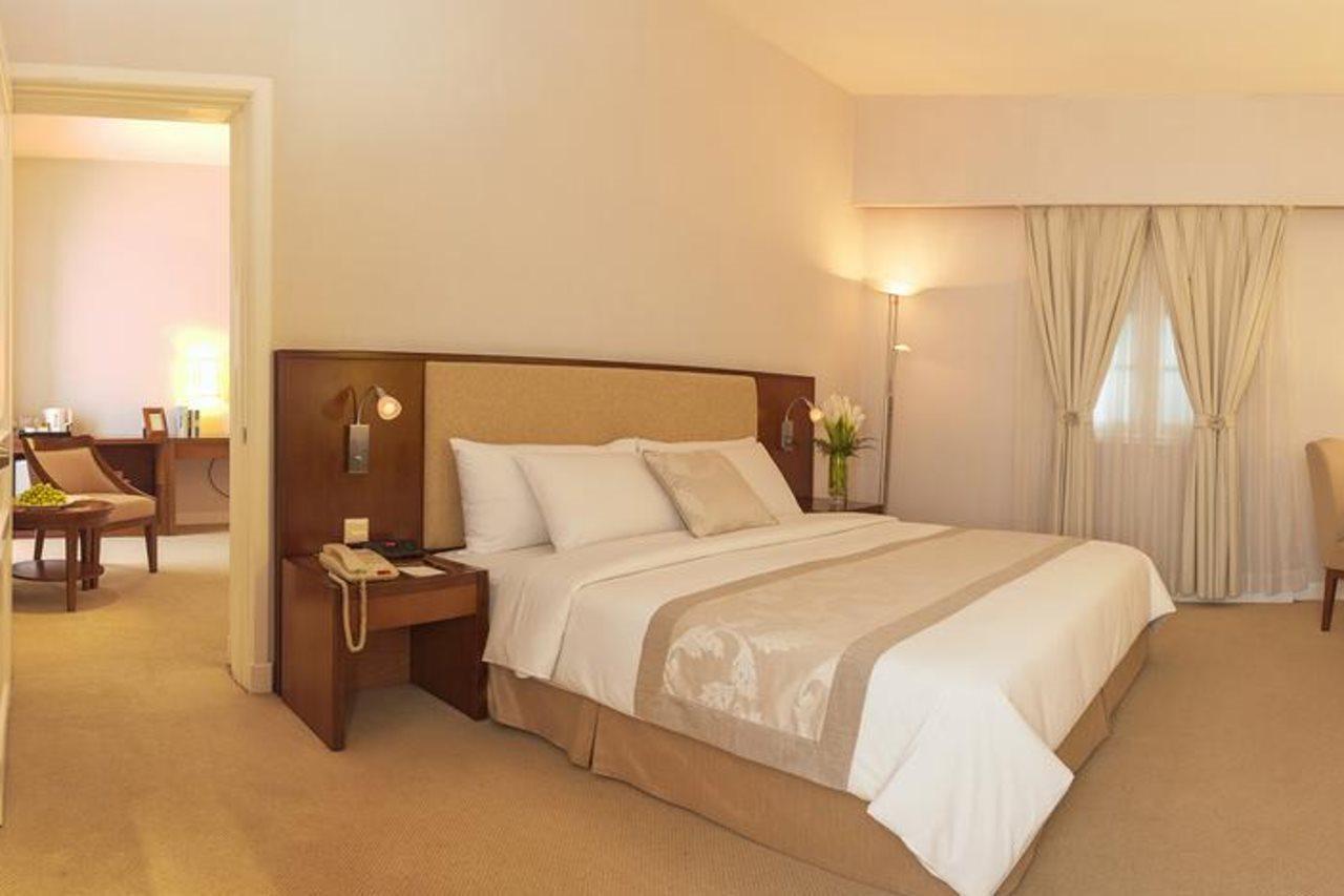 Catina Saigon Hotel Хошимин Екстериор снимка