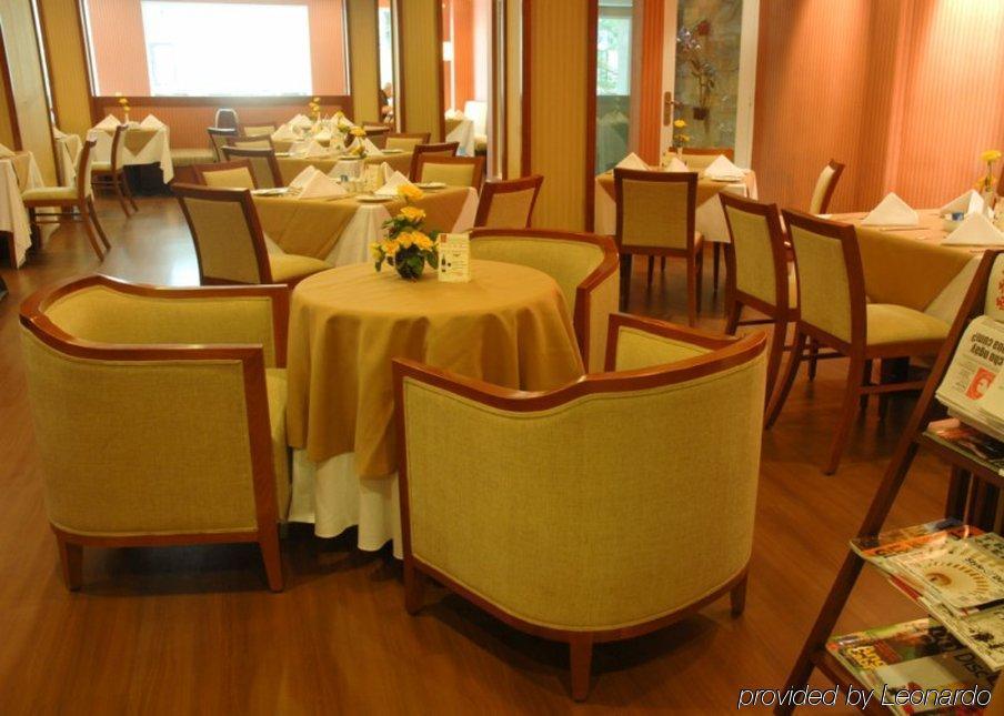 Catina Saigon Hotel Хошимин Ресторант снимка