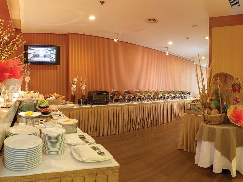 Catina Saigon Hotel Хошимин Екстериор снимка