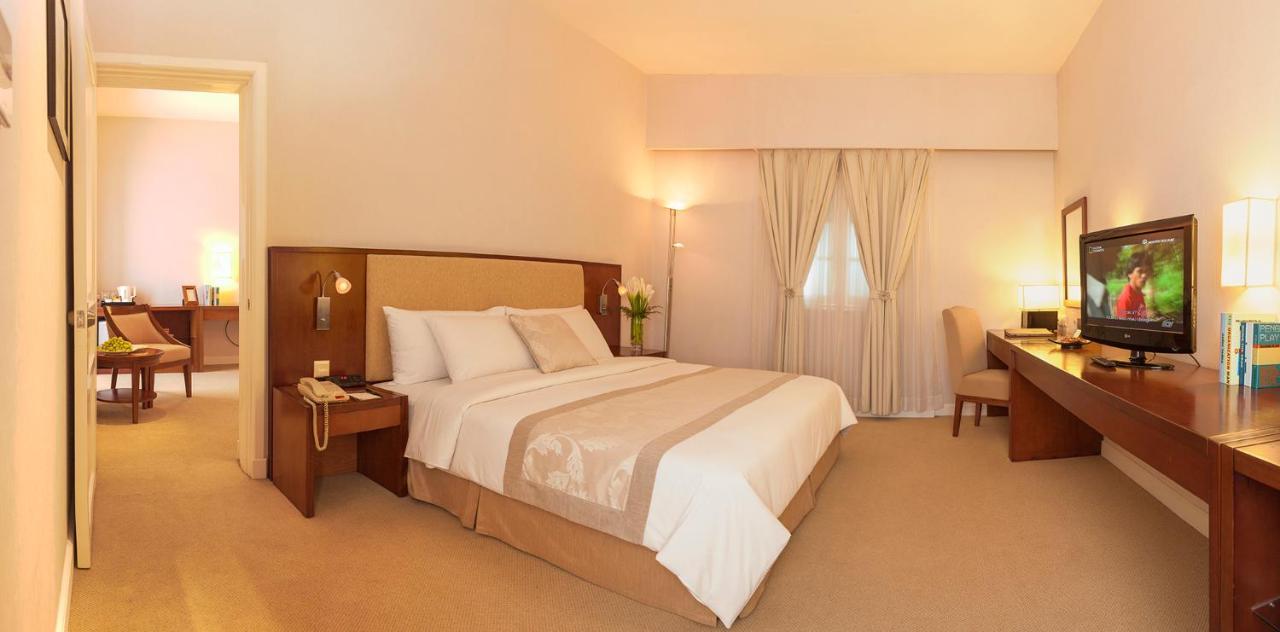 Catina Saigon Hotel Хошимин Екстериор снимка